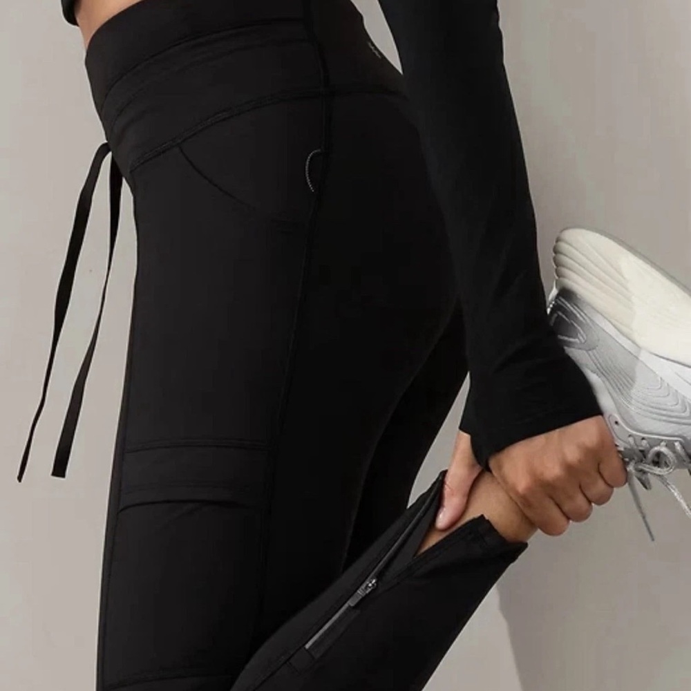 Athleta Rainier High Rise Cargo Legging Black Size M